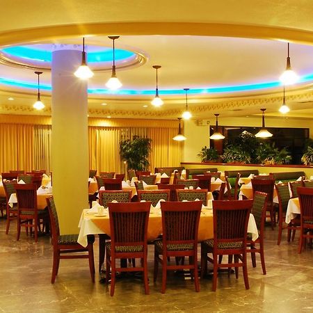 Royal Garden Reynosa Hotel Ngoại thất bức ảnh